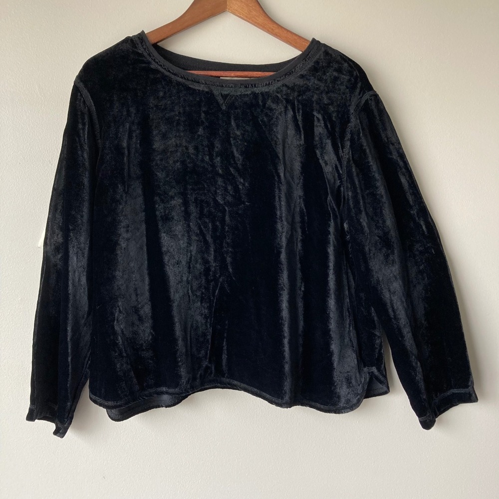 J. Jill Black Crushed Velvet Long Sleeve Crew Neck Top Petite Medium MP Rayon